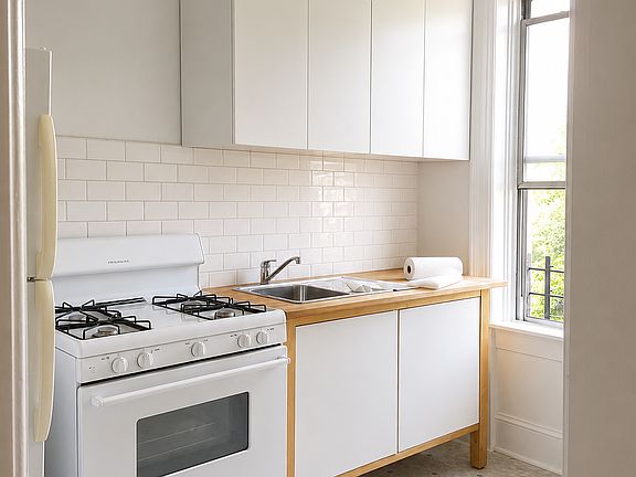 2nd image of 1388 Madison St #1