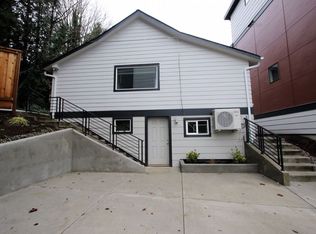 3024 SW Beaverton Hillsdale Hwy, Portland, OR 97239