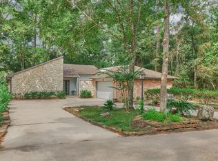 1 Huntsmans Horn Cir, Spring, TX 77380