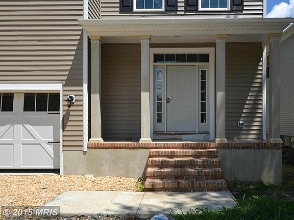 2nd image of 624 E Marshall Ave