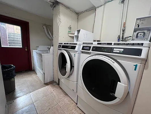 Rented by Compass | media 10