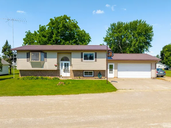 501 Water St, Sumner, IA 50674