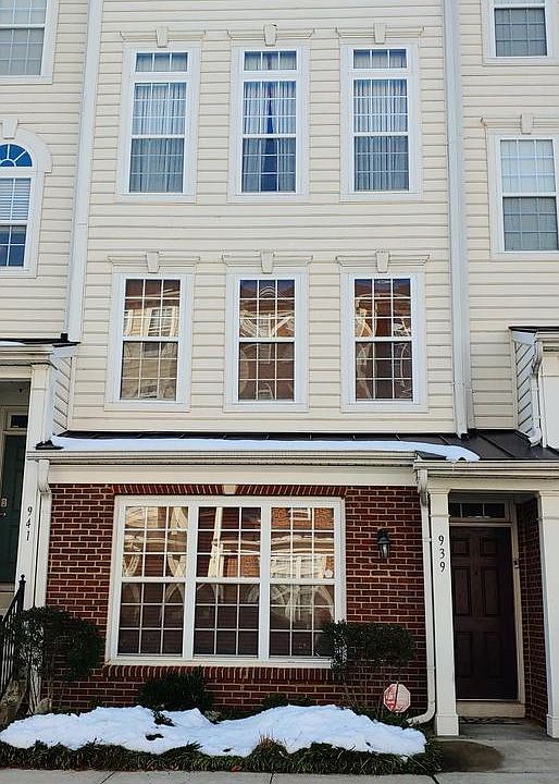 1st image of 939 Pine Forest Ln Unit 1907