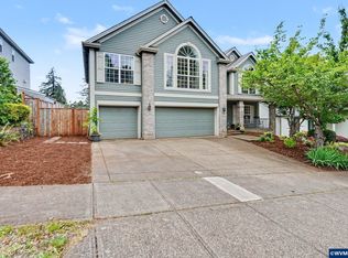151 Breyonna Way, Silverton, OR 97381