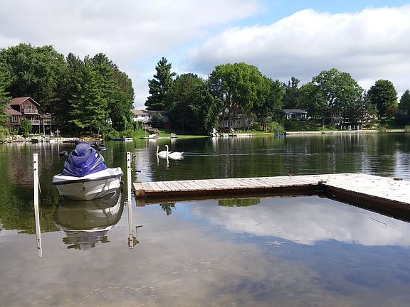 2nd image of 2237 Schimperle Dr NE