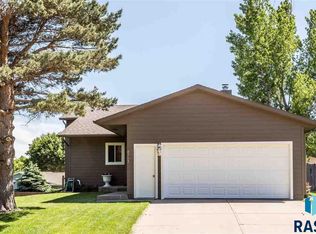 4713 S Alpine Cir, Sioux Falls, SD 57110
