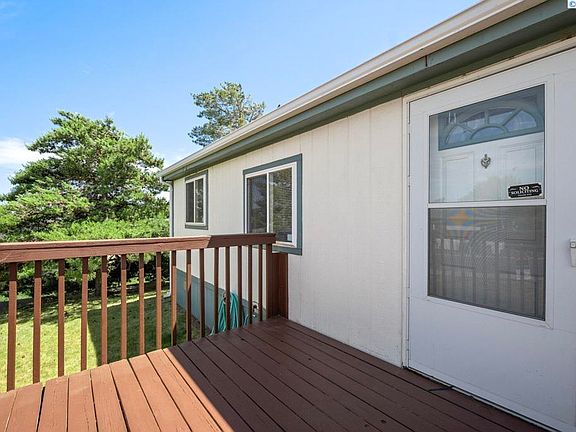 2nd image of 255 NW Golden Hills Dr Space 41