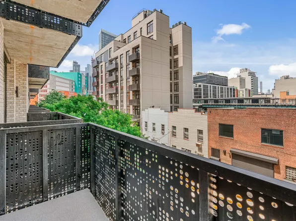 38-27 32nd Street image 10 of 32