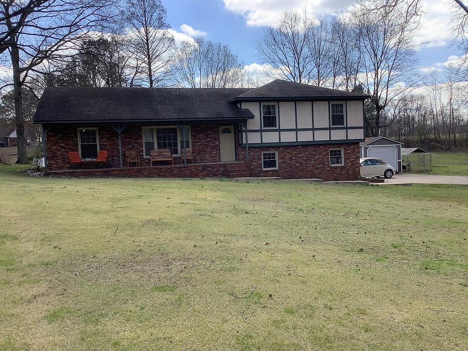 1st image of 684 Denning Rd