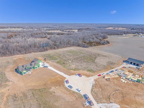 2nd image of 30302 Pleasant Valley Ct