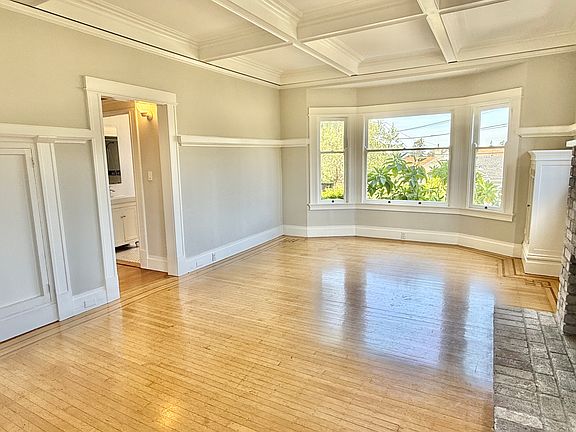 5th image of 4345-4347 Leach Ave #2