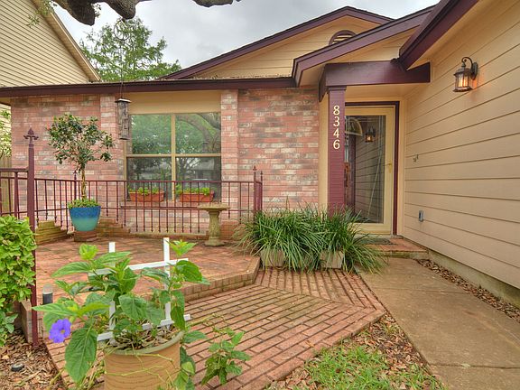 4th image of 8346 Bent Meadow Dr
