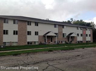720 Cherry St APT 8, Oshkosh, WI 54901