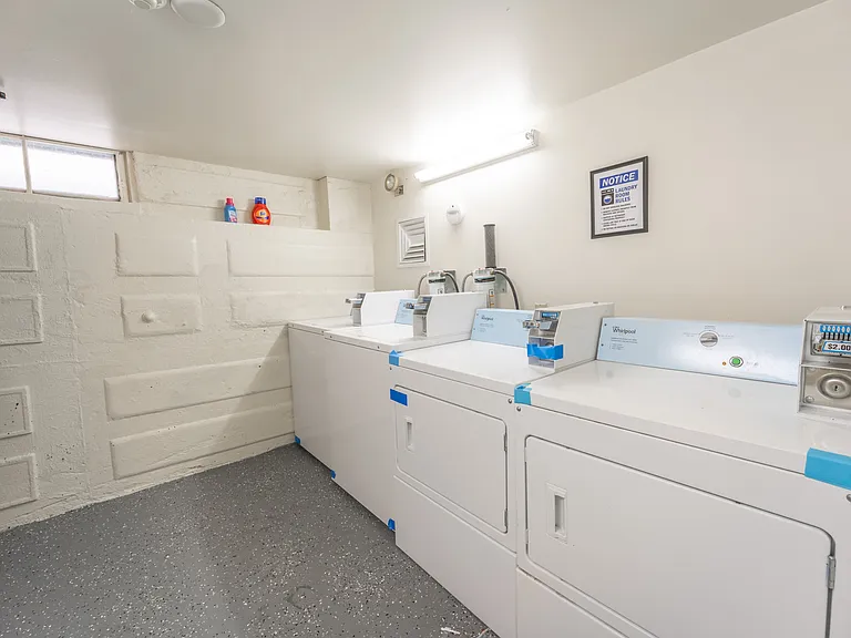 29 Houghton St #4 — Photo 15