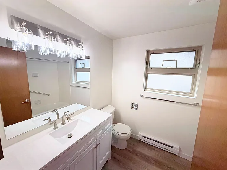 405 Walnut St #1 — Photo 15