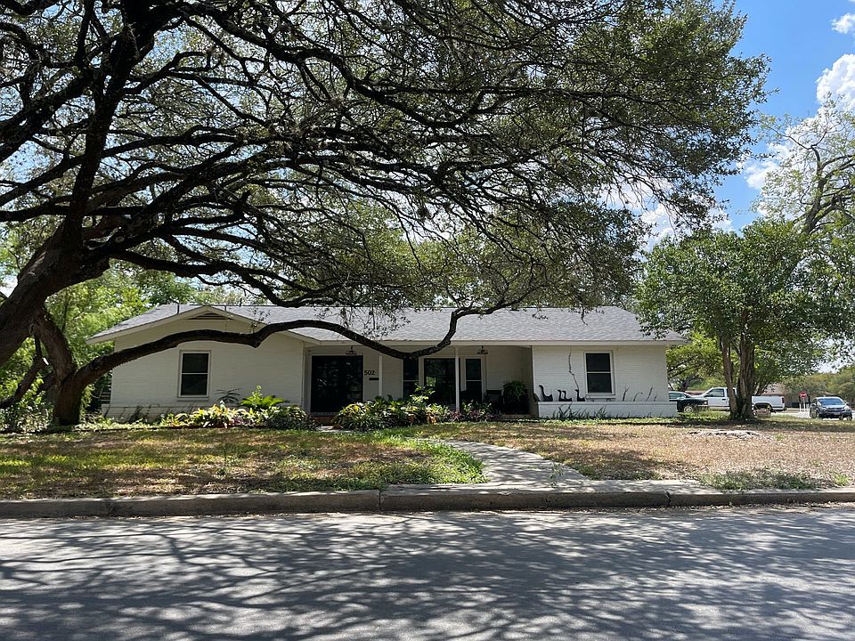 1st image of 502 Larkwood Dr