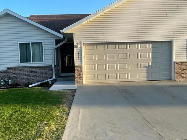 1267 Sundance Ct NE, Byron, MN 55920