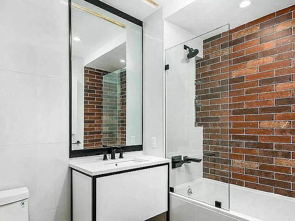 5th image of 42-22 27th St #707