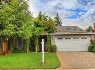 9427 Castleview Dr, Elk Grove, CA 95758