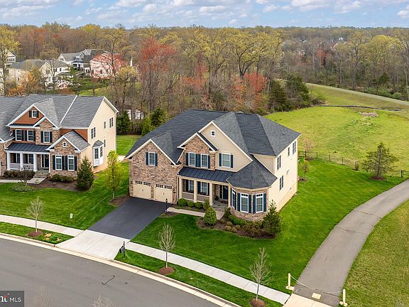 4th image of 15264 Sky Valley Dr