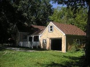 5210 N Lake St, McHenry, IL 60050