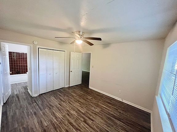5th image of 2110 Golf Terrace Dr APT B