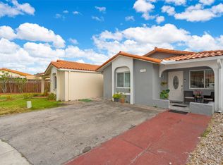 2468 W 65th St, Hialeah, FL 33016
