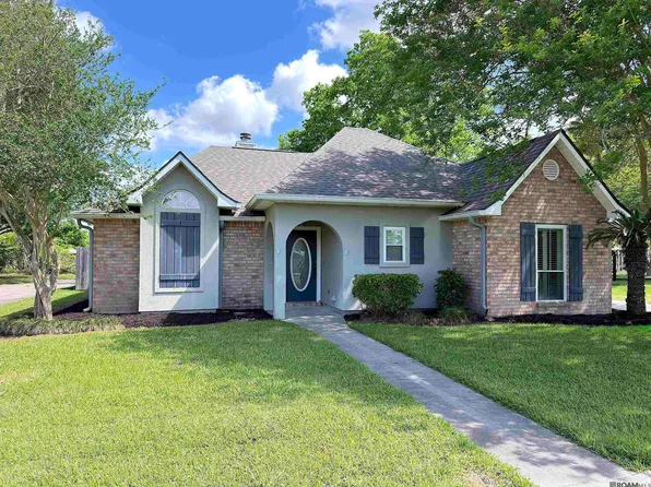 1714 E John Alan St, Gonzales, LA 70737