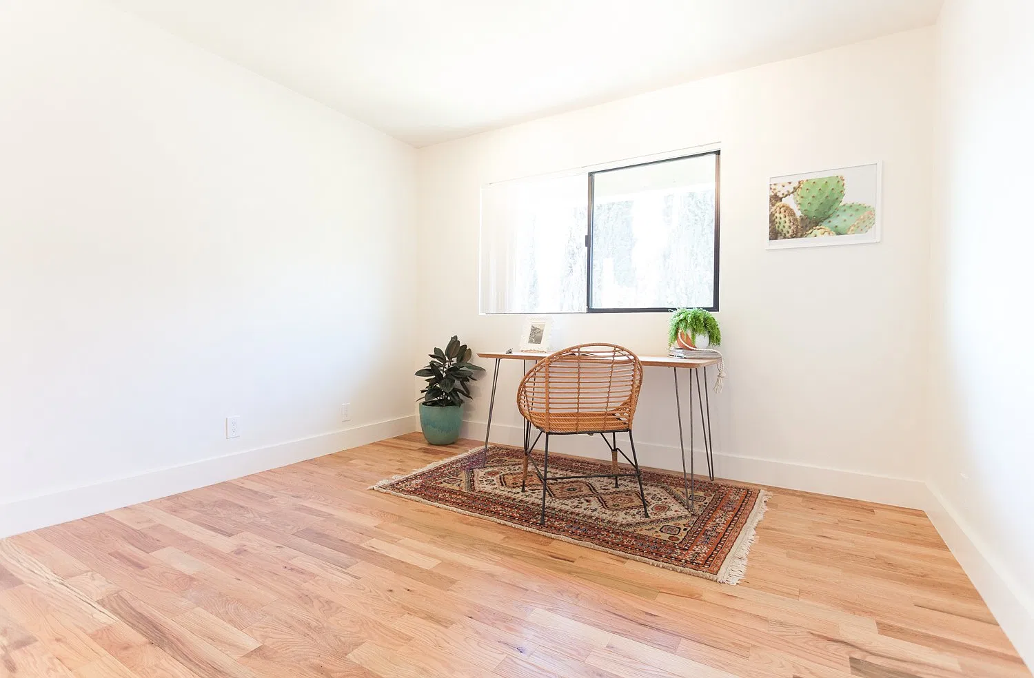 2 bed, 800 sqft, $3,350 — Photo 2