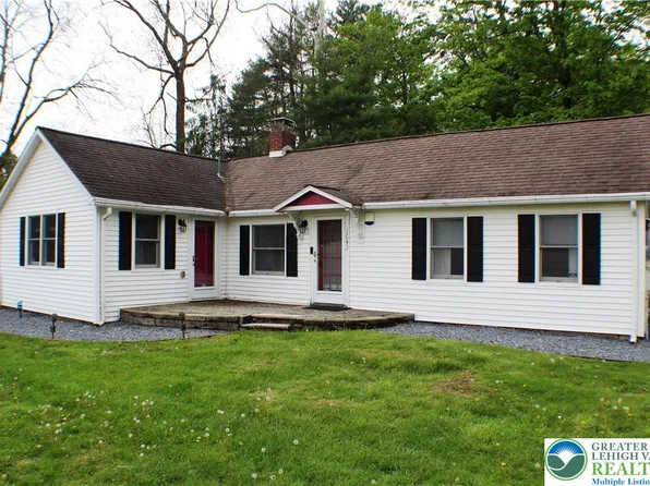1943 Shady Ln, Mount Bethel, PA 18343