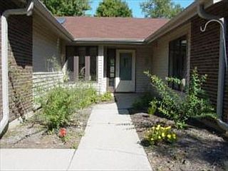 2nd image of 175 Kingston Ln