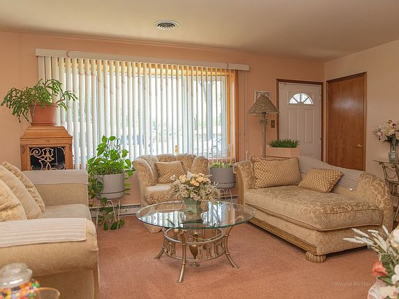 4th image of 1823 Ponderosa Ct