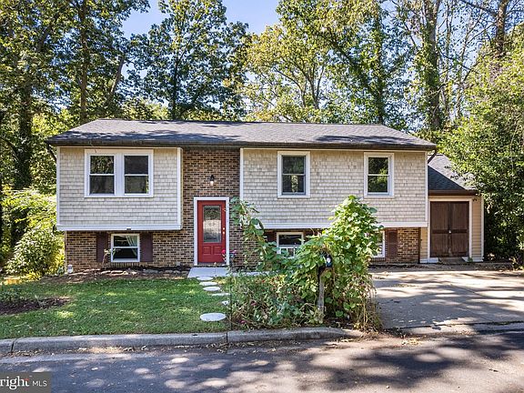 2nd image of 780 Macsherry Dr
