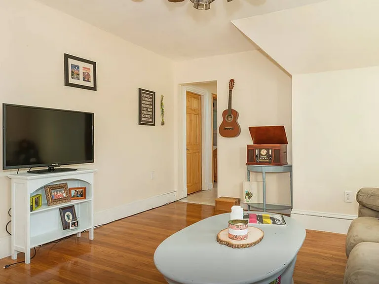 123 Walnut St #3 — Photo 11