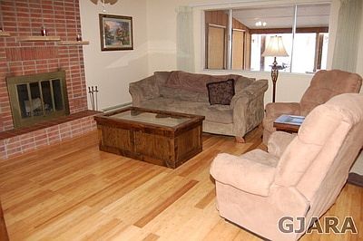 2nd image of 2850 Brittany Dr