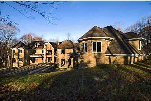 2nd image of 7 Rockledge Dr