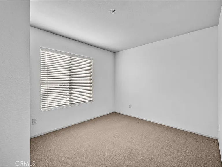 465 E Afton Ln — Photo 21