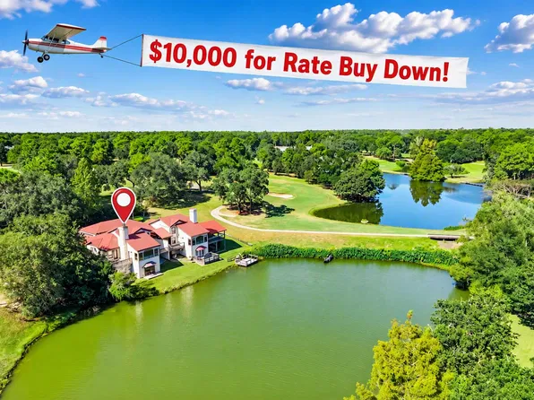 1100 Lake Way Dr, Niceville, FL 32578