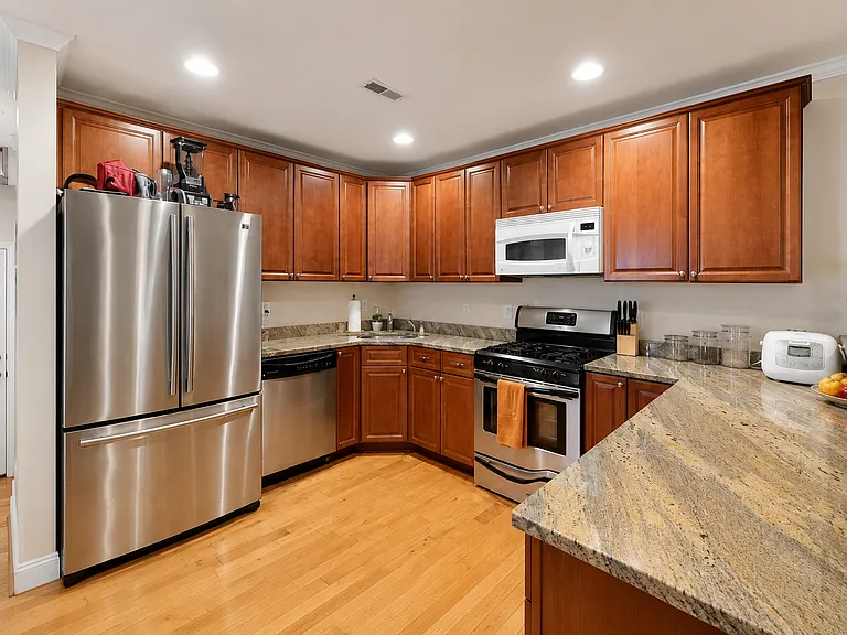 105 N Chester St #2 — Photo 2