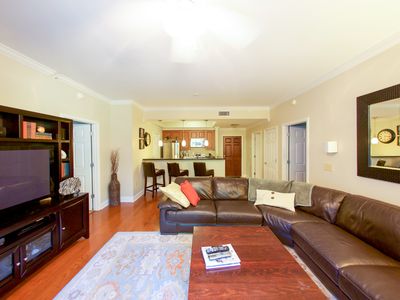 300 W 5th St APT 309, Charlotte, NC, 28202
