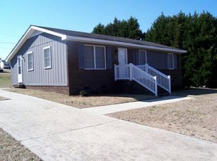 103 Brantley Ave, Hamlet, NC 28345