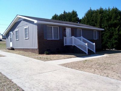 103 Brantley Ave, Hamlet, NC, 28345