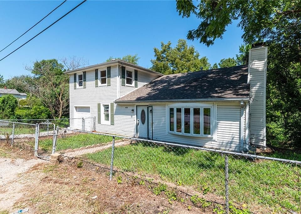 1st image of 4414 Roswell Ave