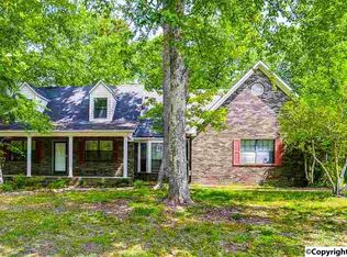 1324 Wanda Dr NW, Arab, AL 35016
