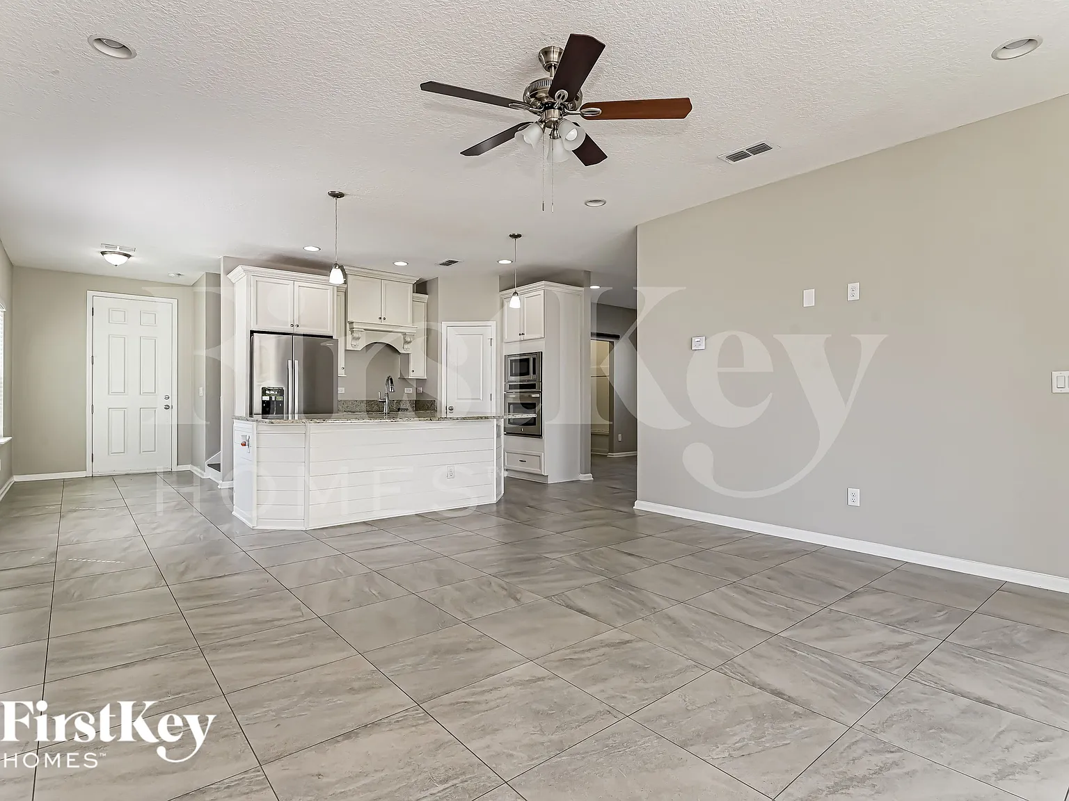 4 bed, 2.5 bath, 2035 sqft, $2,845 — Photo 3