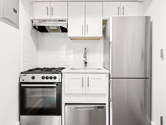 3rd image of 310 W 22nd St APT 1B