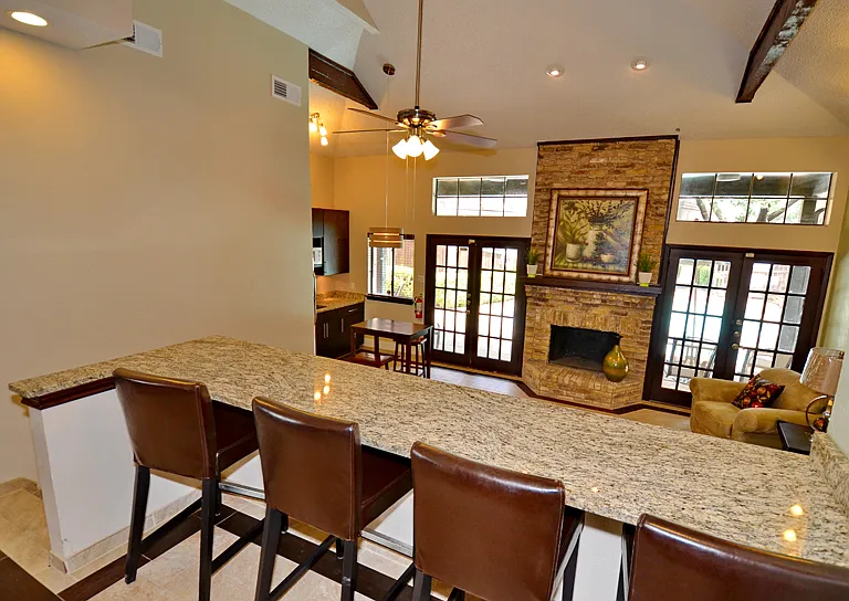 Hidden Bend Townhomes — Photo 7