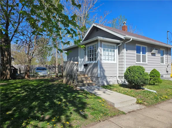 2070 E Grand Ave, Des Moines, IA 50317