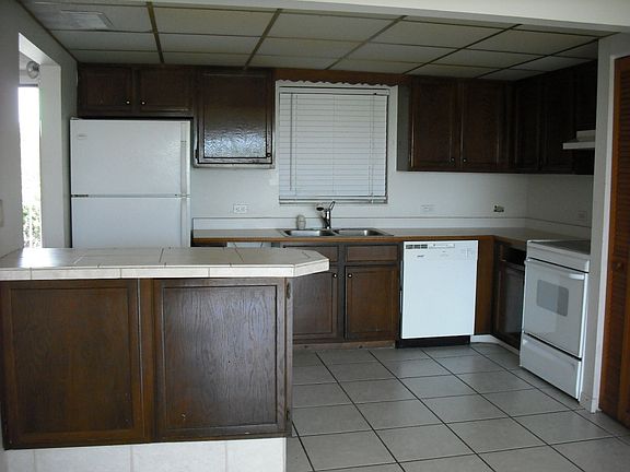 3rd image of 200 Wrenn St APT 305