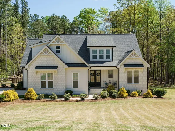 252 Saintsbury Pl, Sanford, NC 27332